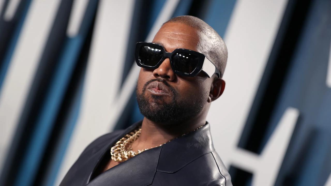 Kanye Wste- twitter- solocine.it