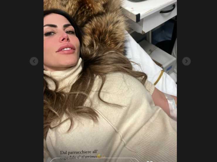 Guendalina Tavassi su Instagram pubblica la foro in ospedale