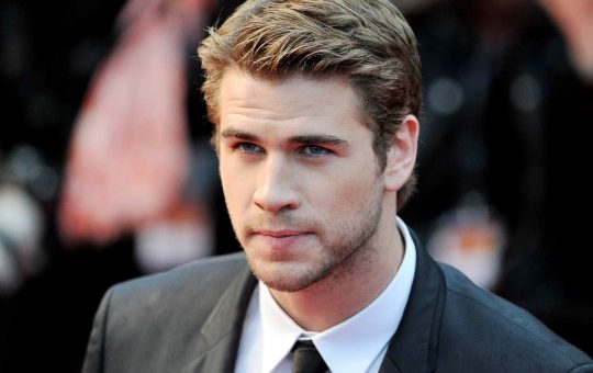 Liam Hemsworth- James Bond- solocine.it