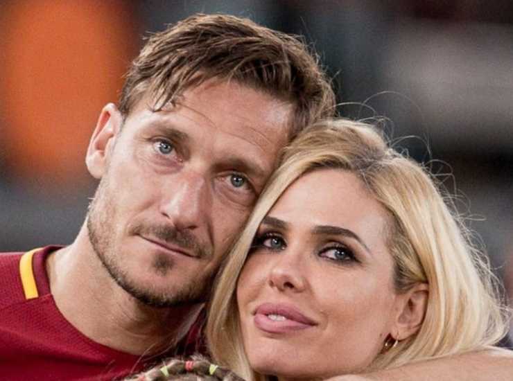 Francesco Totti e Ilary Blasi insieme all'addio al calcio giocato di Totti