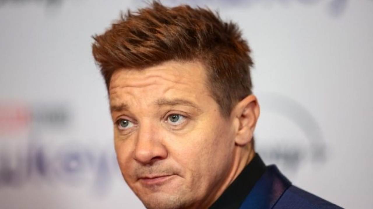 Jeremy Renner condizioni dall'ospedale