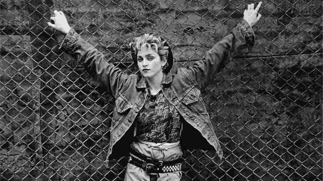 Film Madonna stand-by