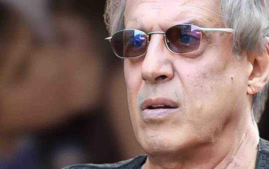 Adriano Celentano scrive su Instagram che non potrà mai più tornare in televisione