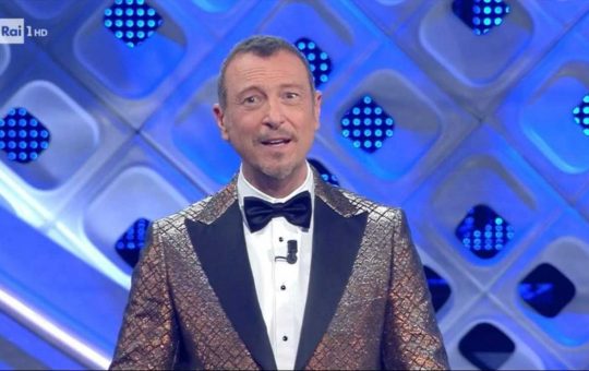 Amadeus ha fatto di tutto per convincere Chiara Ferragni a condurre con lui Sanremo