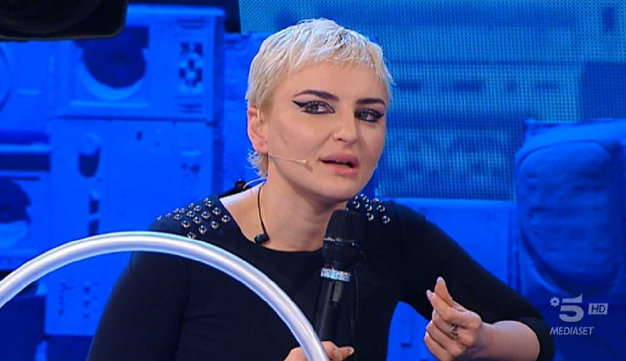 Arisa in lacrime ad "Amici": l'artista spiega meglio la sua crisi