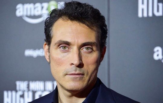 rufus sewell solocine