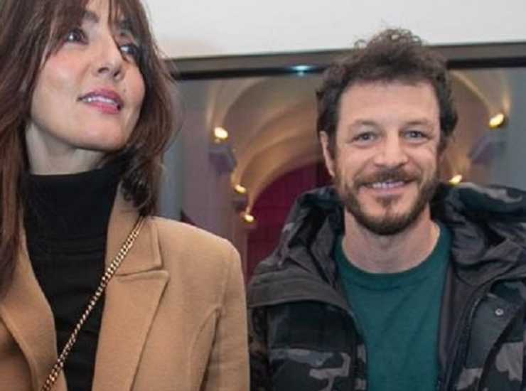 Ambra Angiolini avrebbe ritrovato l'amore accanto al collega Andrea Bosca