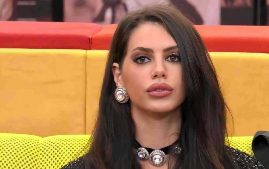 Antonella Fiordelisi riceve dal fidanzato Edoardo Donnamaria una magnifica sorpresa di compleanno