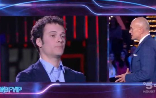Edoardo Donnamaria è espulso dal GF VIP e la sua ragazza Antonella Fiordelisi non riesce a smettere di piangere