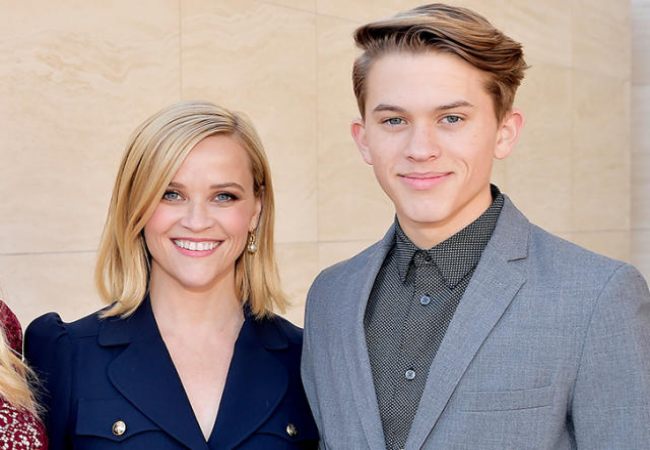 Reese Witherspoon Deacon Philippe solocine.it