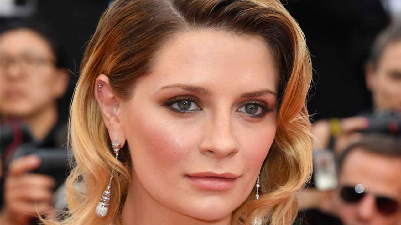 Mischa Barton nel cast di Neighbours