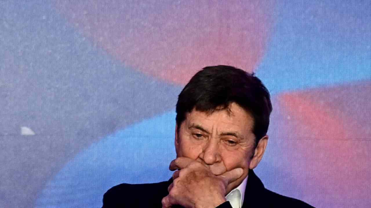 Ancora dottori per il povero Gianni Morandi