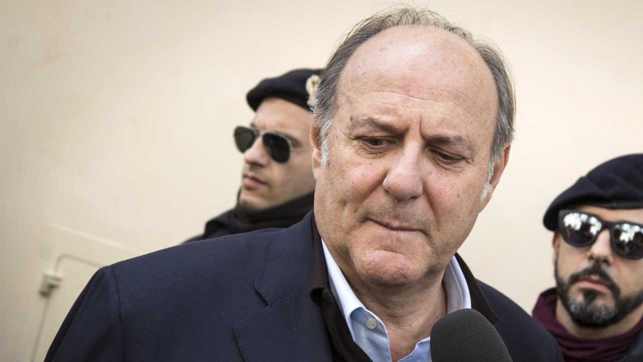 Gerry Scotti dilaniato dal dolore