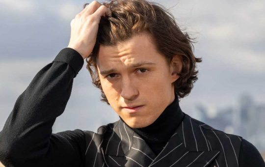 tom holland solocine