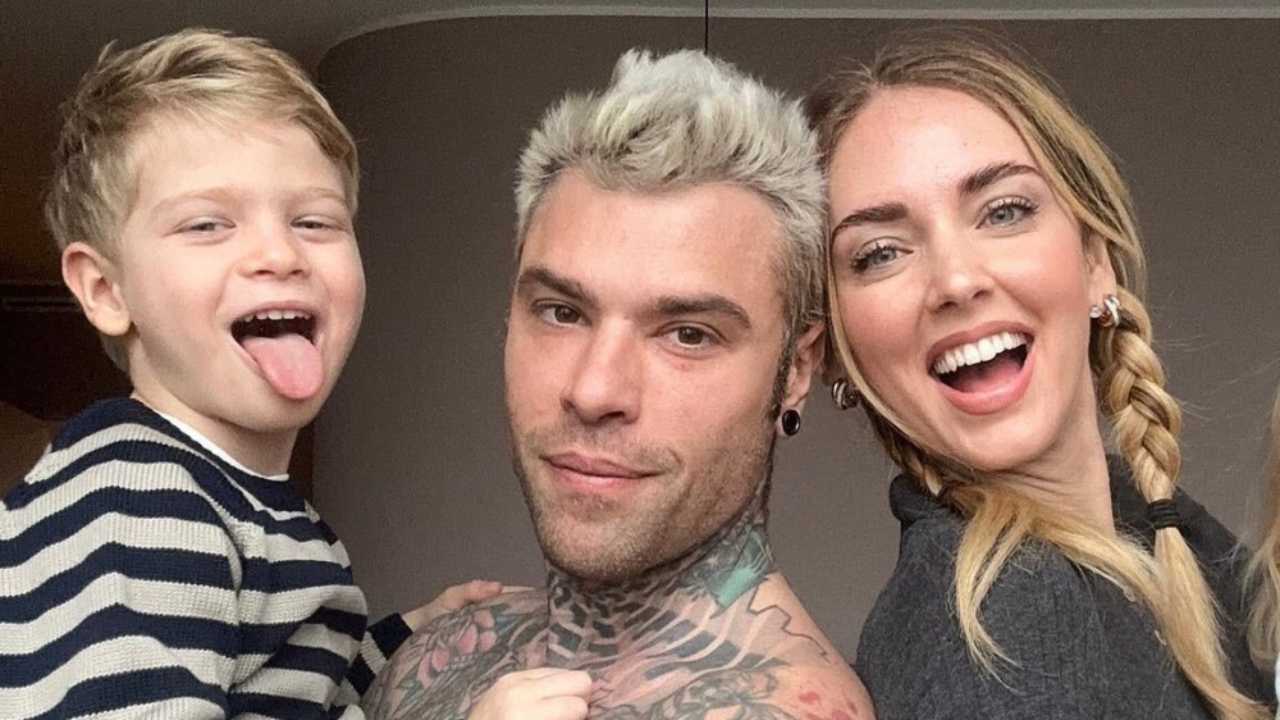 Fedez e Chiara Ferragni con il figlio Leone solocine.it