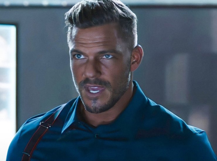 alan ritchson solocine