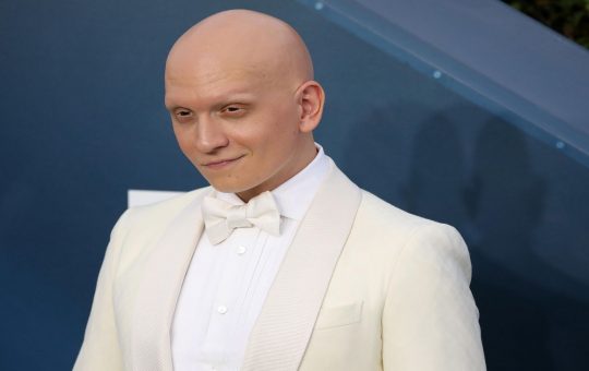 Anthony Carrigan - Fonte: Ansa - solocine.it