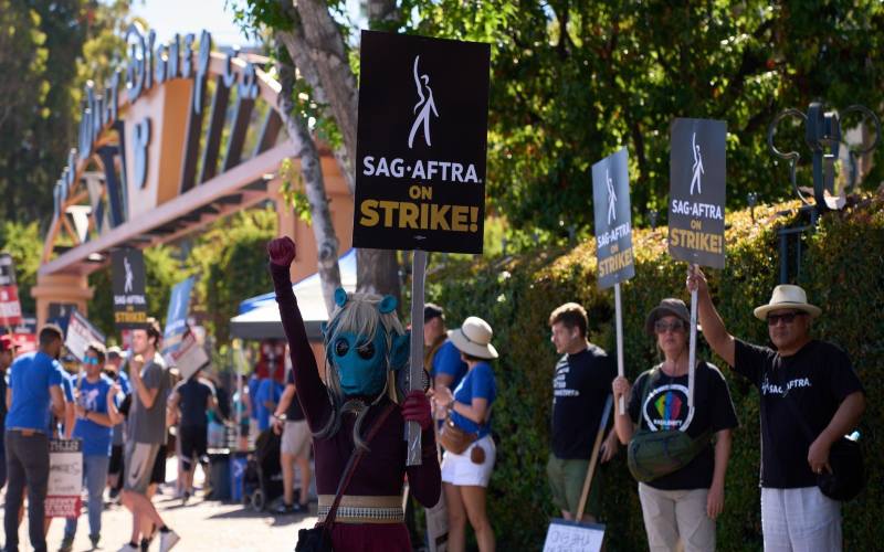 Lo sciopero di SAG-AFTRA - Fonte: Ansa - solocine.it