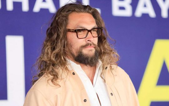 Jason Momoa- supermarket- solocine.it