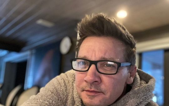 Jeremy Renner - Fonte: Twitter - solocine.it