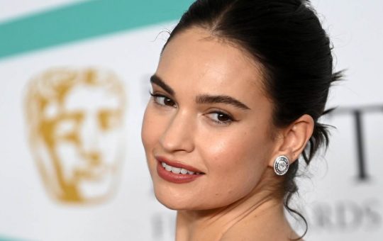 lily james solocine