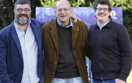 Felice Farina con Francesco Pannofino e Carlo Giuseppe Gabardini - Fonte: Ansa - solocine.it