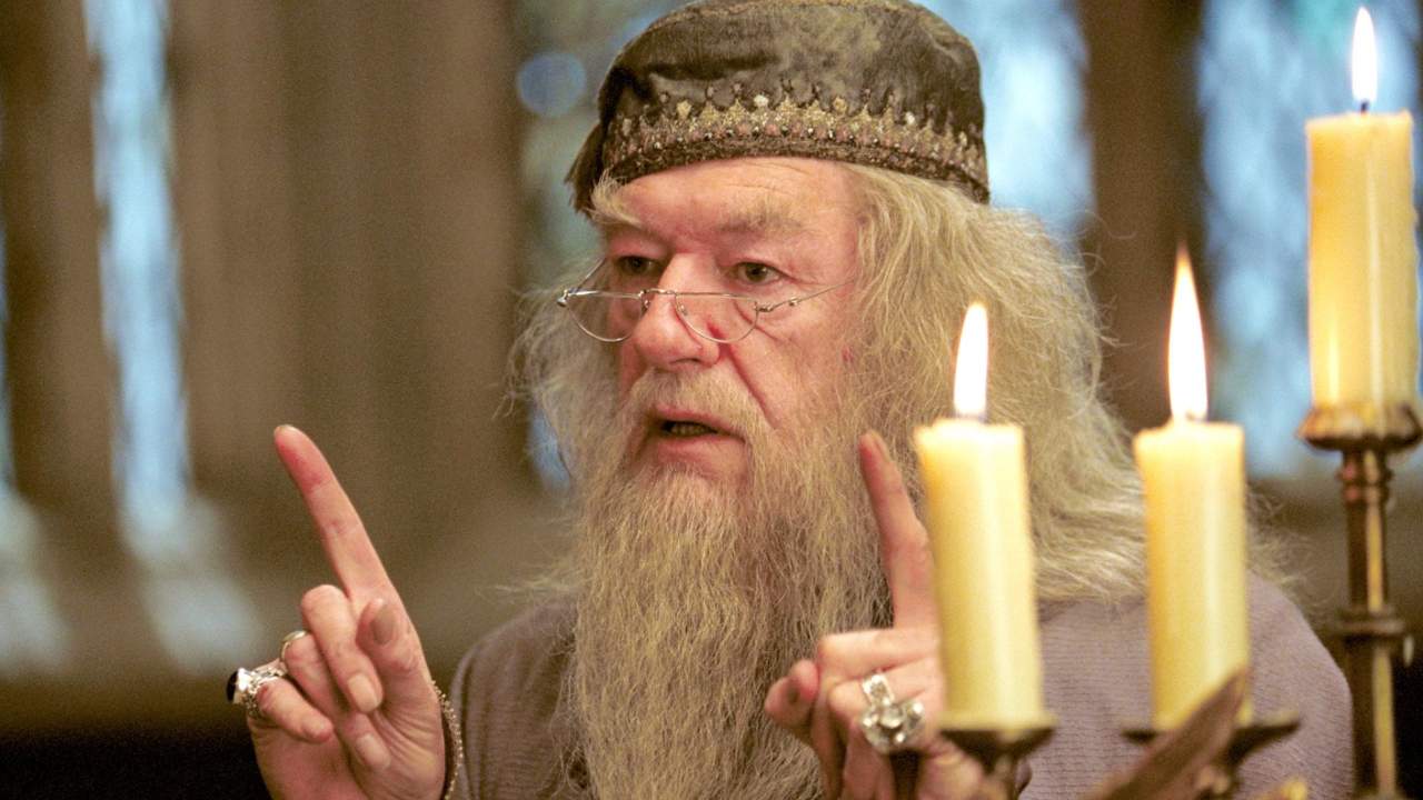 Michael Gambon nel ruolo di Albus Silente - Fonte: Ansa - solocine.it