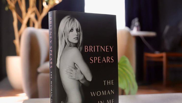 Britney Spears- The Woman in Me- solocine.it