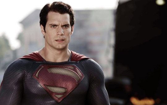 Henry Cavill ne L'uomo d'acciaio - Fonte: Twitter - solocine.it