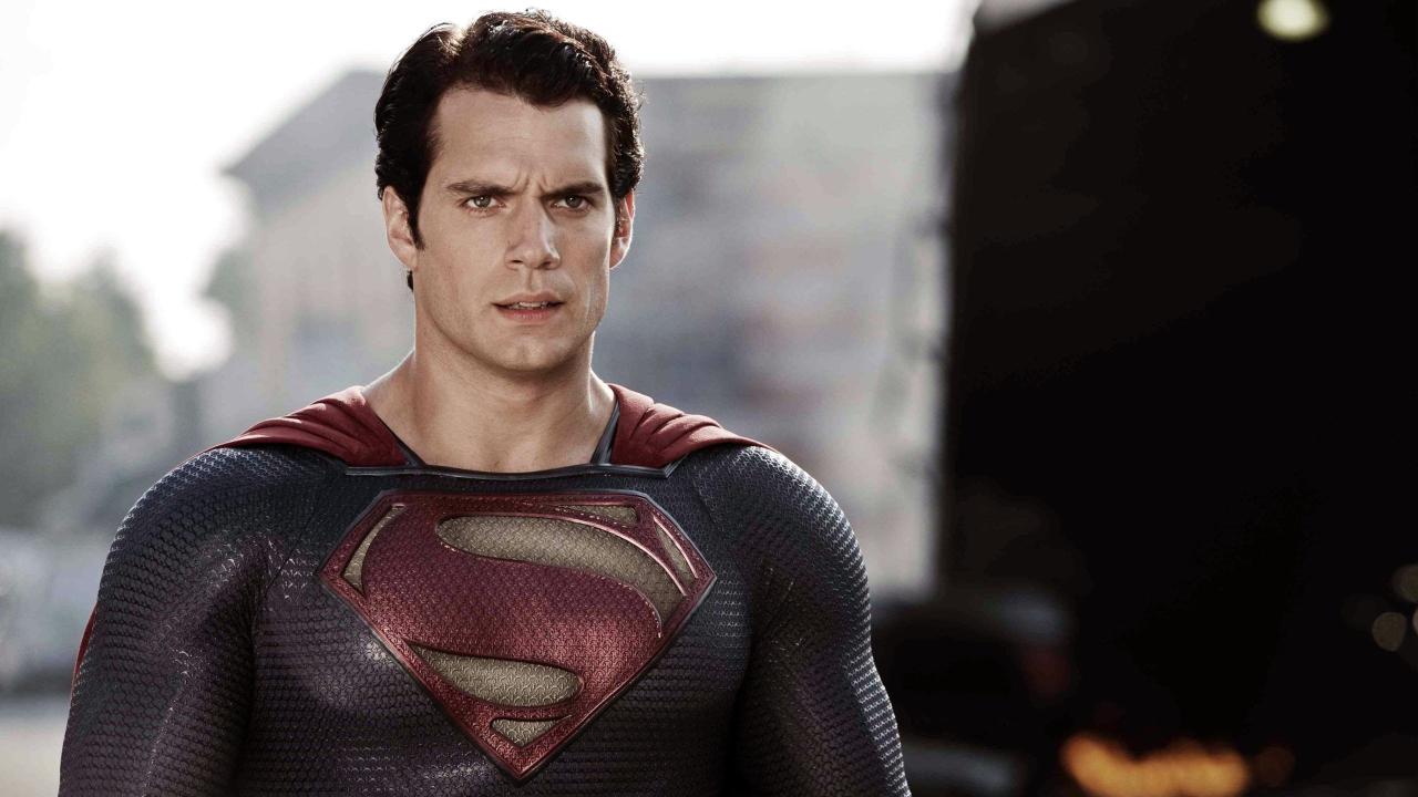 Henry Cavill ne L'uomo d'acciaio - Fonte: Twitter - solocine.it