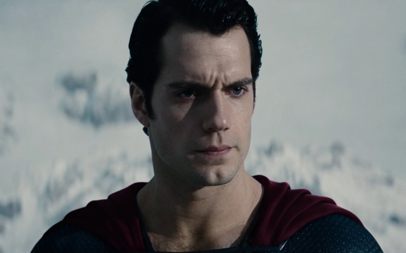 Henry Cavill ne L'uomo d'acciaio - Fonte: Twitter - solocine.it